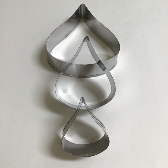 Hershey’s Kisses Cookie Cutter 3-PC NESTING SET Hershey's Brand Teardrop Crafts - Picture 4 of 10